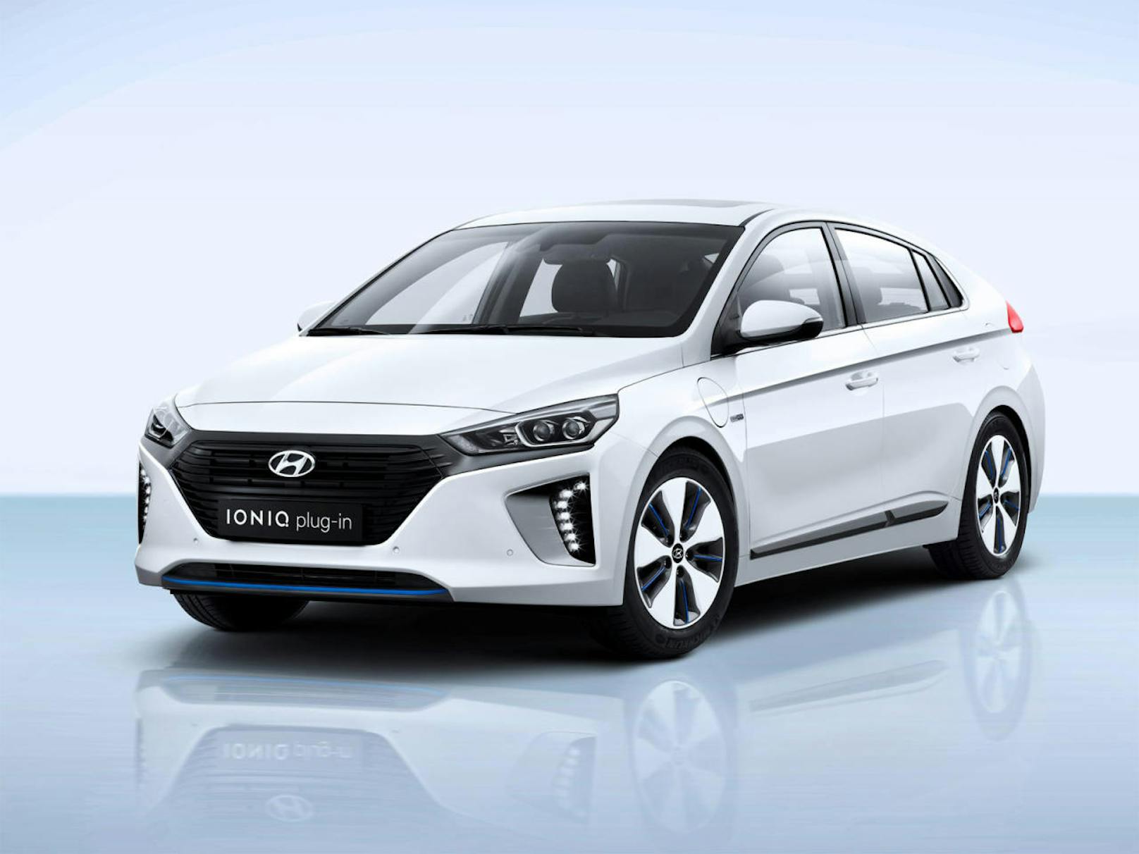 Der neue Hyundai IONIQ Plug-in-Hybrid...