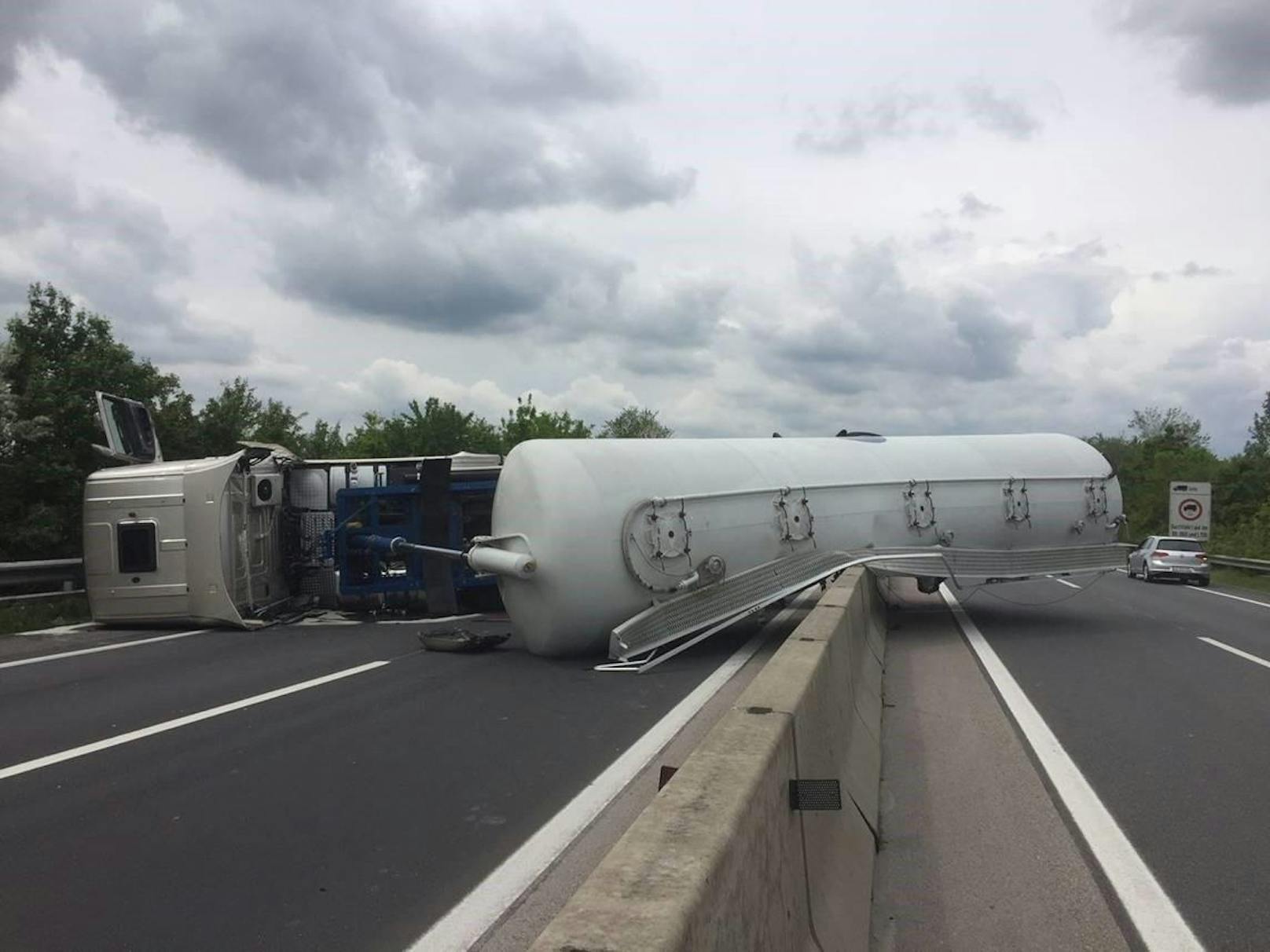 Lkw-Unfall auf der A4