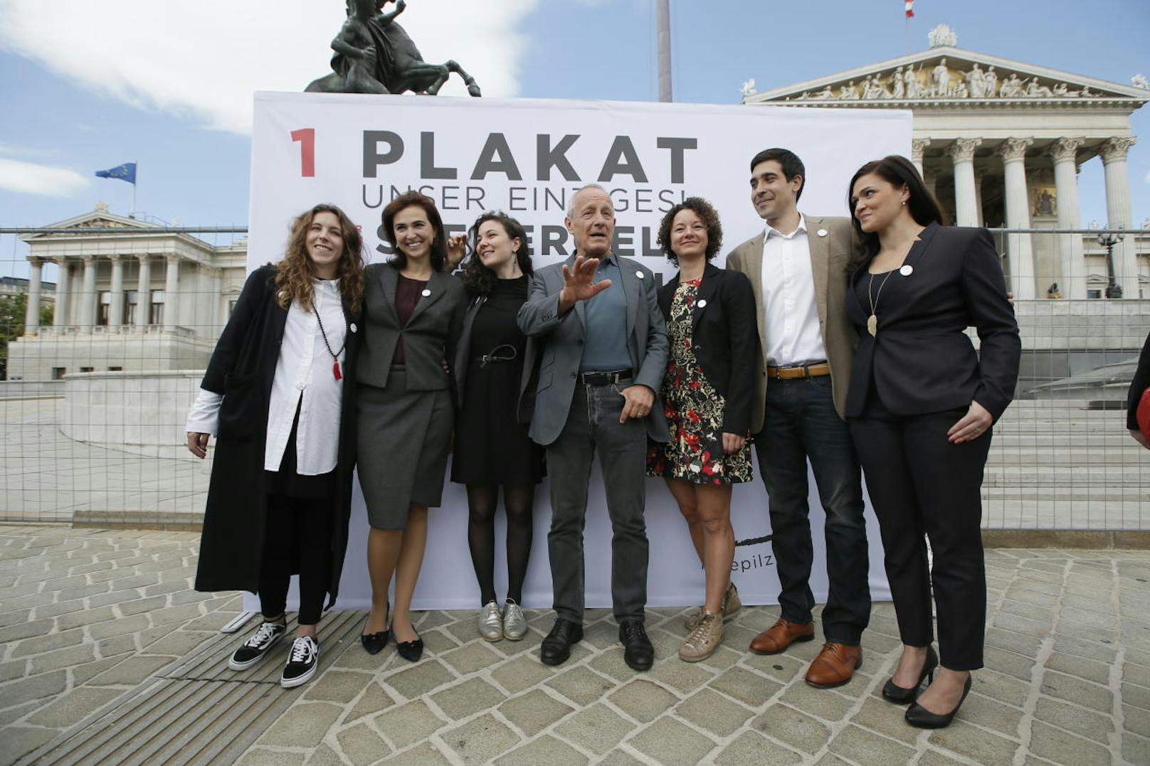 Peter Pilz präsentierte mit seinem Team am Montag (4. September) seine neue Plakatkampagne zur Nationalratswahl.