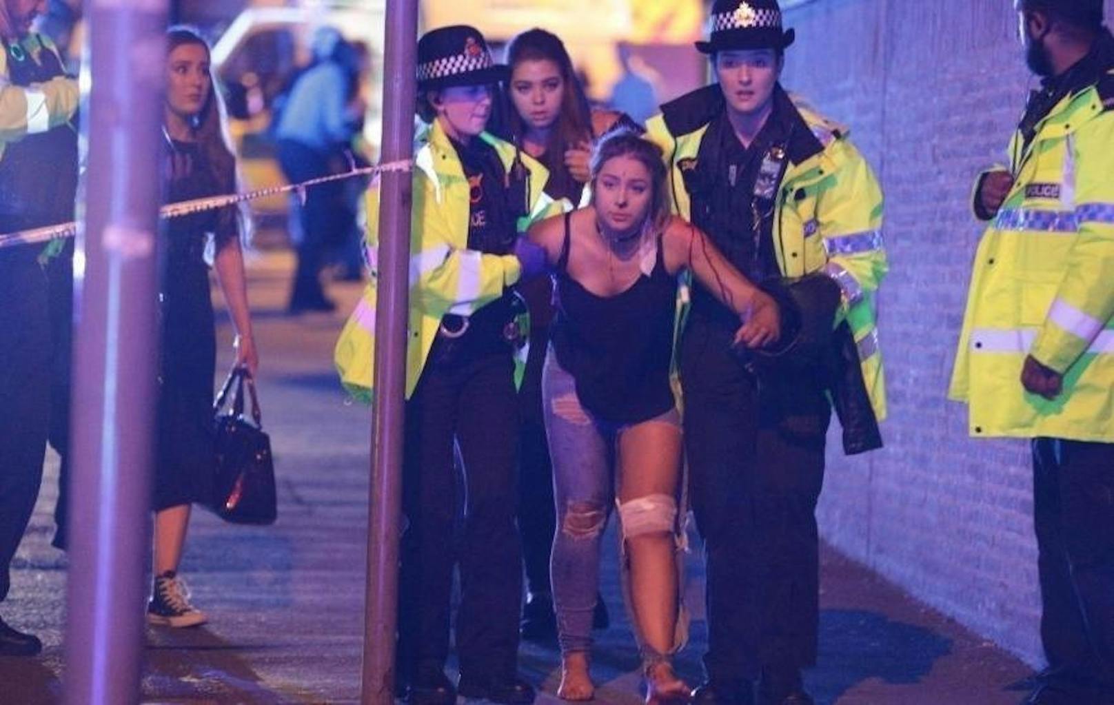 Ein Selbstmordattentäter hat bei einem Konzert von Ariana Grande in Manchester viele Menschen in den Tod gerissen.