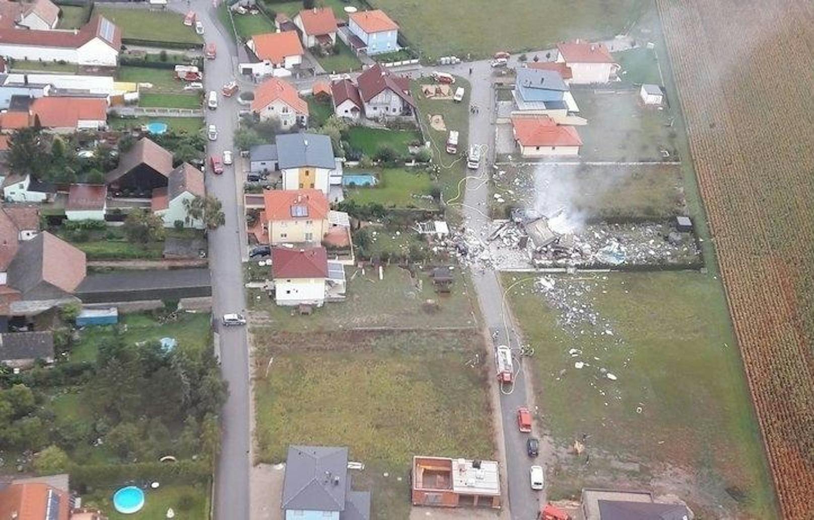 Eine Luftaufnahme aus dem "Christophorus 2" zeigt das Ausmaß der Zerstörung von Oben.