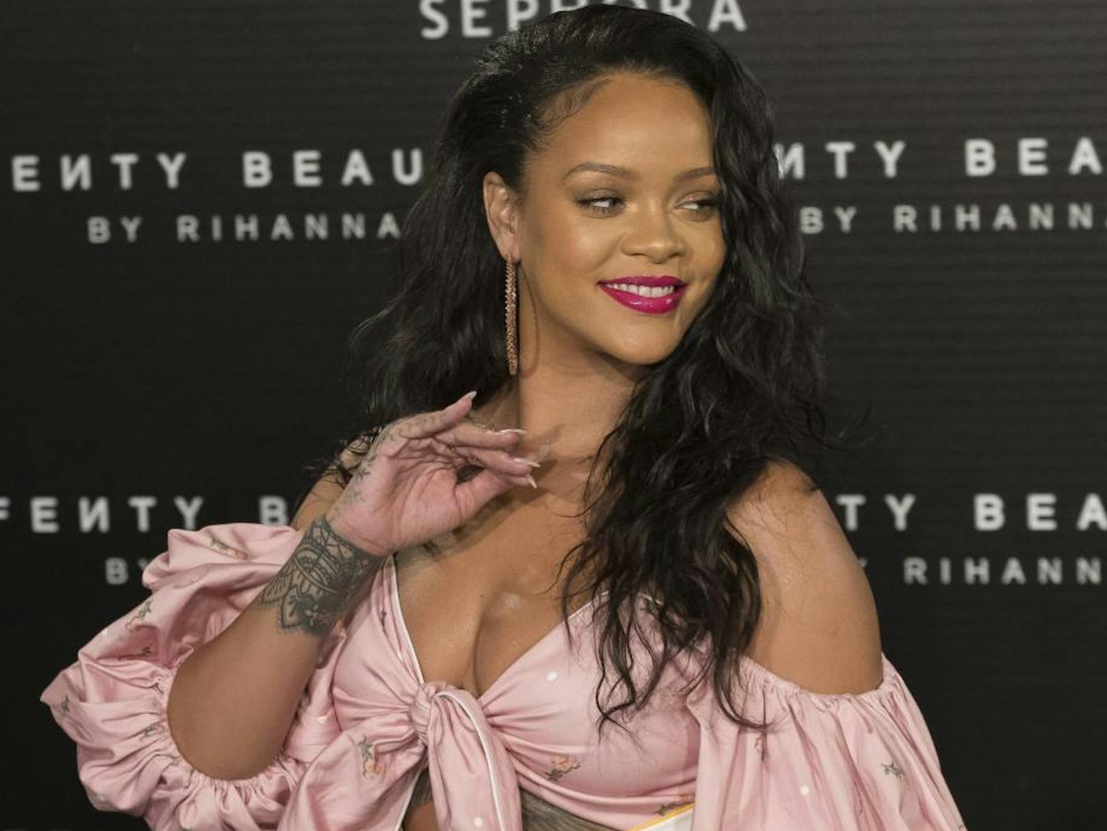 Pop-Superstar und Dessous-Designerin <strong>Rihanna</strong> fürchtet Mamas Zorn: "Mein Mutter würde mich umbringen", so die Sängerin.