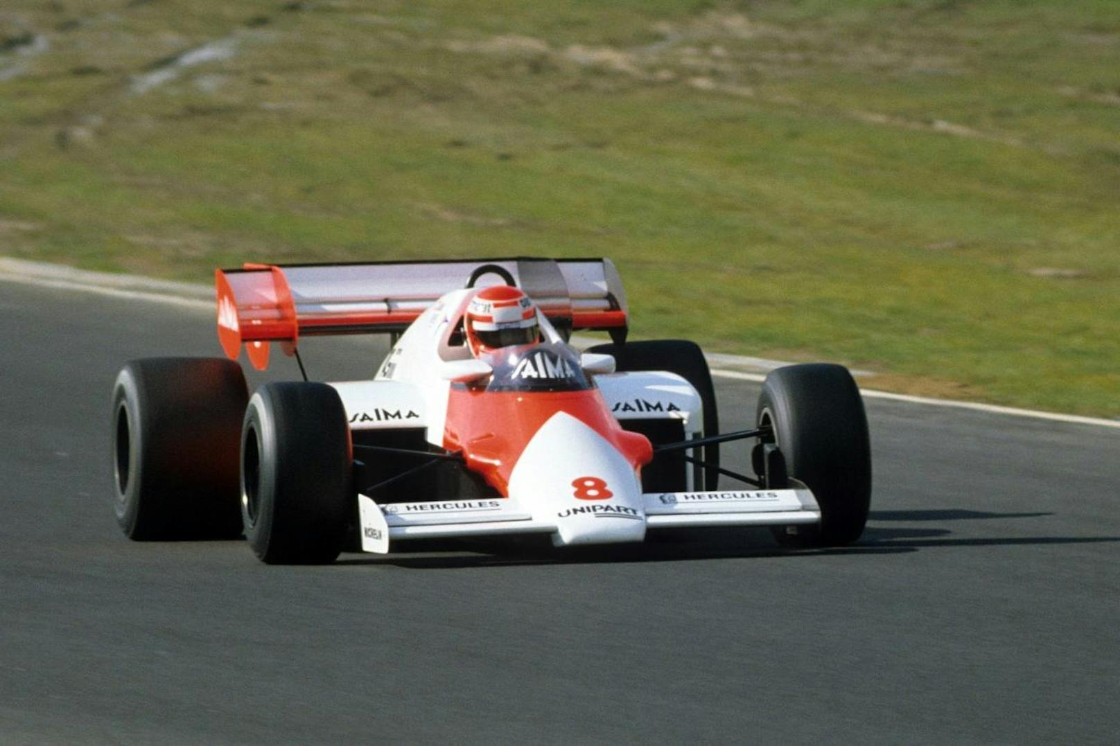1984: Die einzige rot-weiß-rote Sternstunde beim Österreich-GP. Niki Lauda feierte den einzigen Sieg eines Österreichers beim Heimrennen.