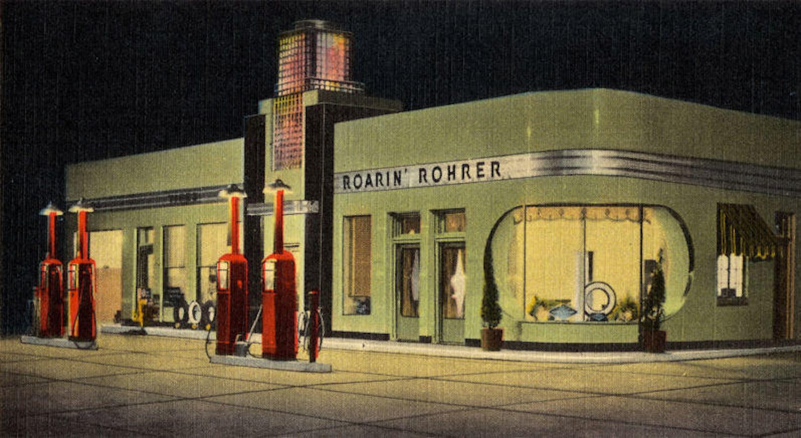 An der Tankstelle Roarin' Rohrer konnten die Bewohner von McAlester, Oklahoma, ihre Fahrzeuge bis circa 1945 betanken.