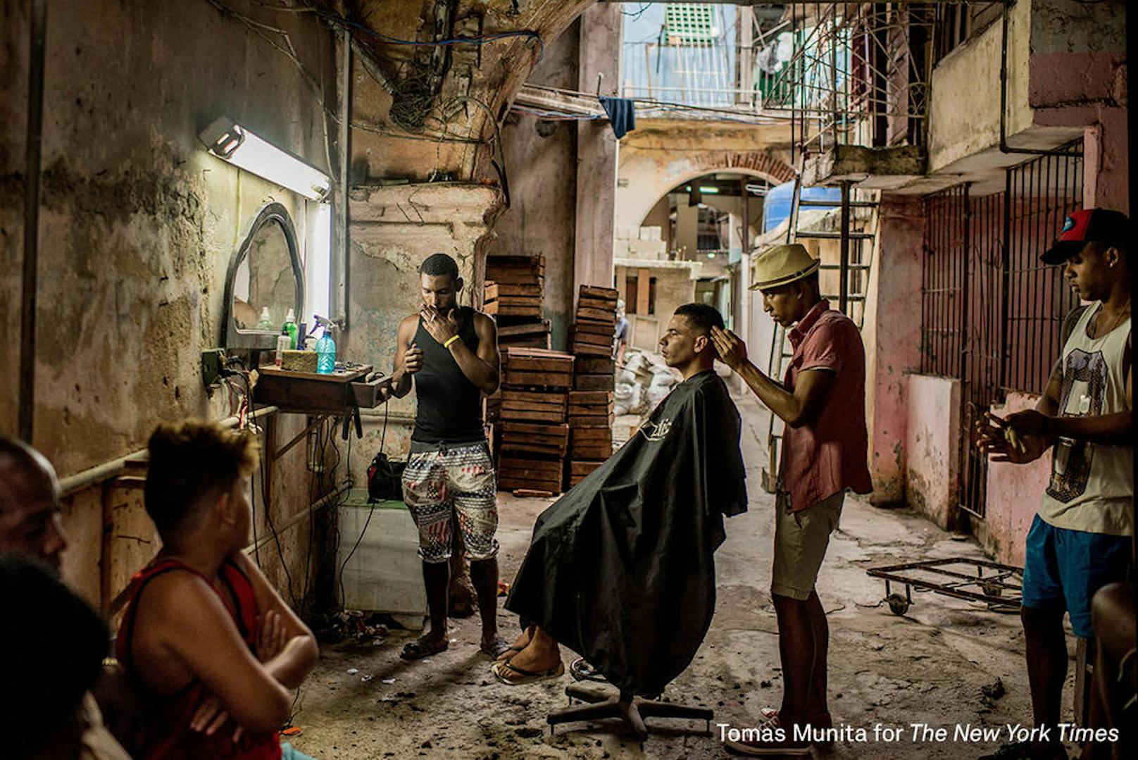 <b>Daily Life - 1. Preis, Stories</b><br>Kuba im Wandel: Ein Rasiersalon in Old Havana