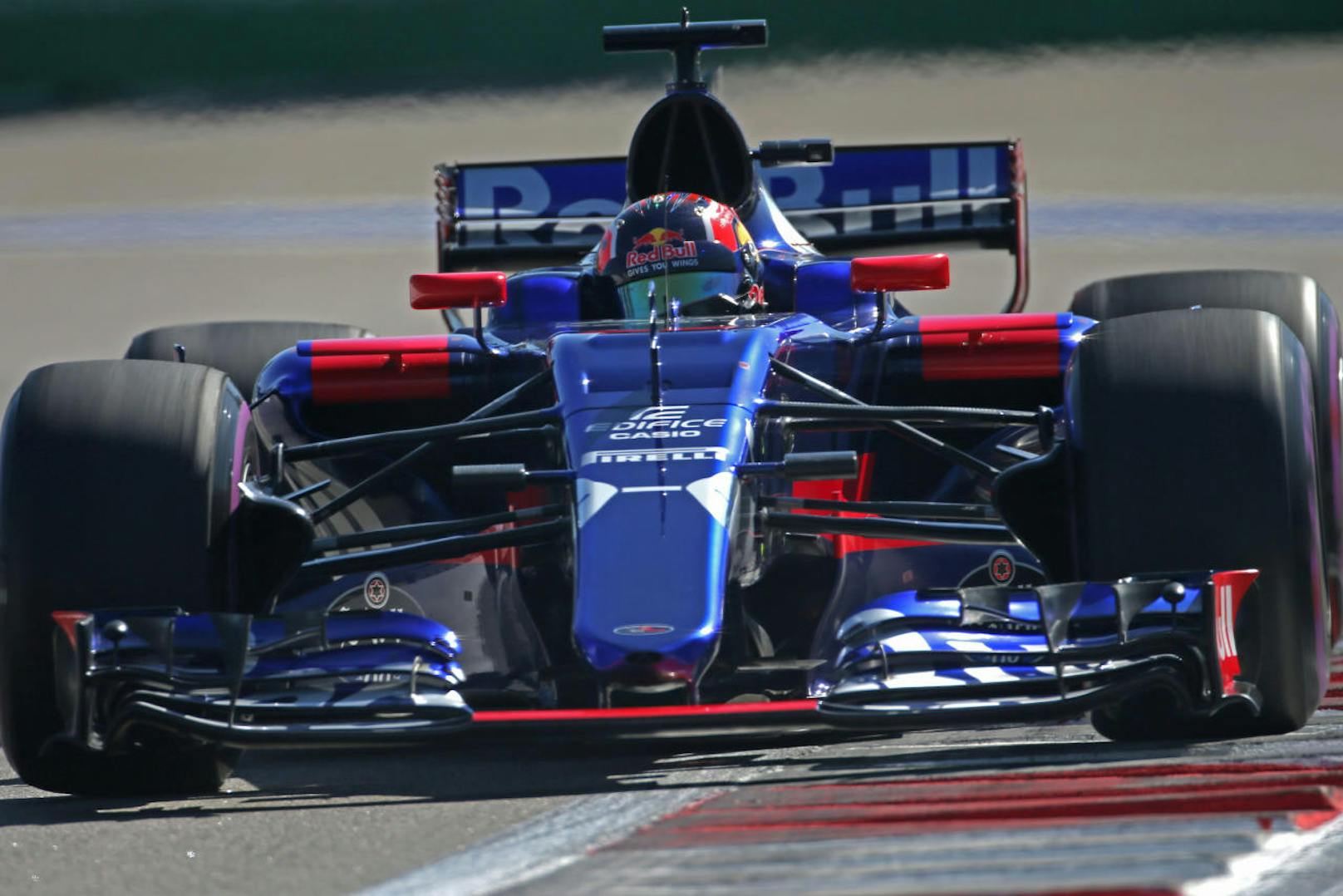 <b>Platz 7:</b> Toro Rosso. Das "kleine" Red-Bull-Team konnte die Einnahmen um drei Prozent auf 59 Millionen Dollar steigern.