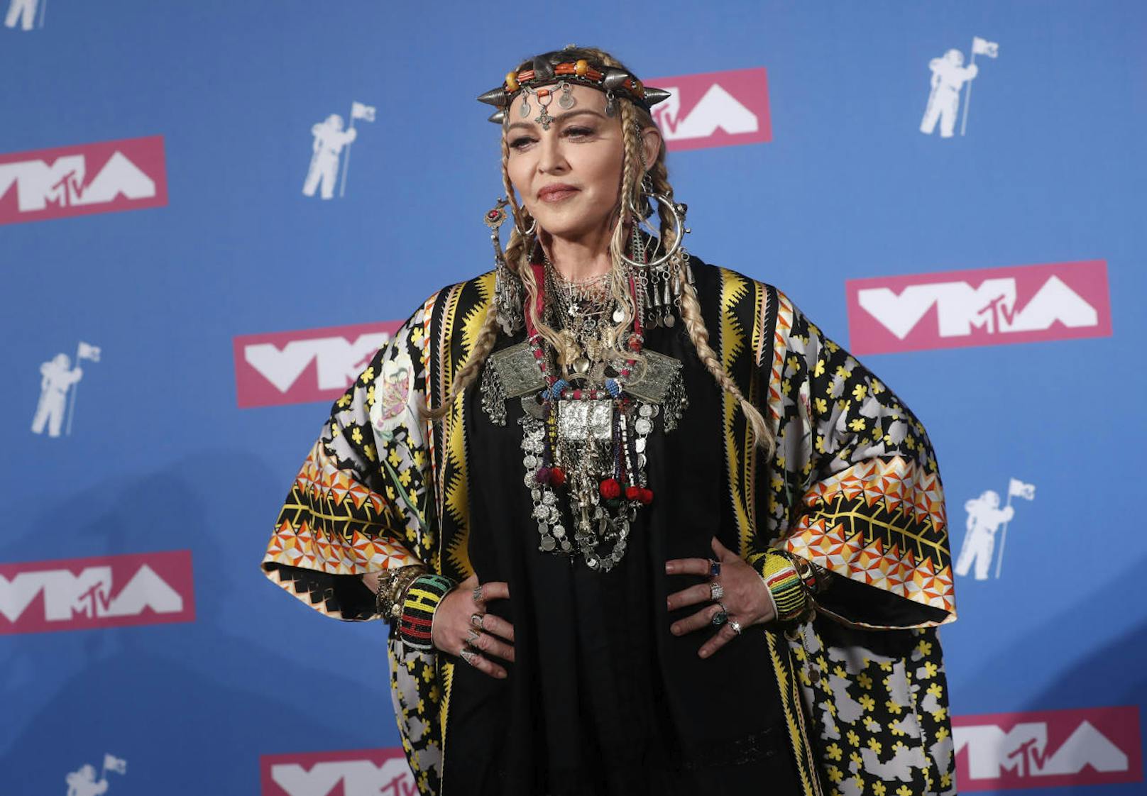 Madonna feierte ihren 60. Geburtstag in Marokko und holte sich dort modische Anregungen.