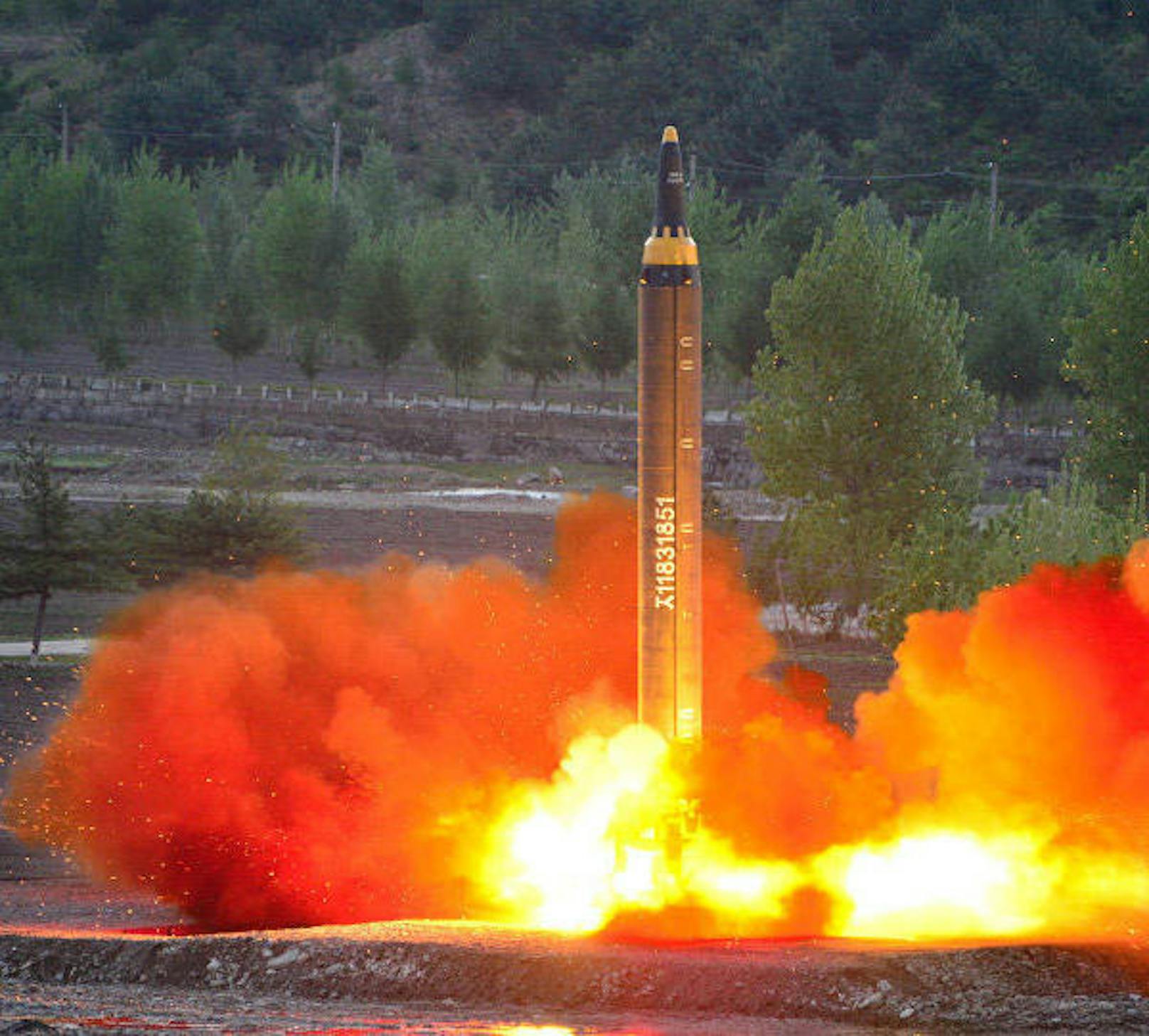 Erst kürzlich schoss Nordkorea eine Rakete vom Typ Hwasong-12 über Japan in den Pazifik.