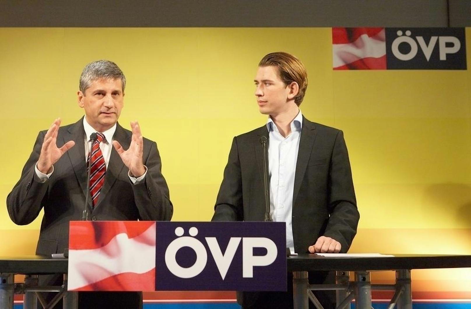 Nach der Nationalratswahl 2013 wurde Kurz als jüngster Außenminister (27 Jahre) der österreichischen Geschichte angelobt. Er folgte dabei Michael Spindelegger nach.