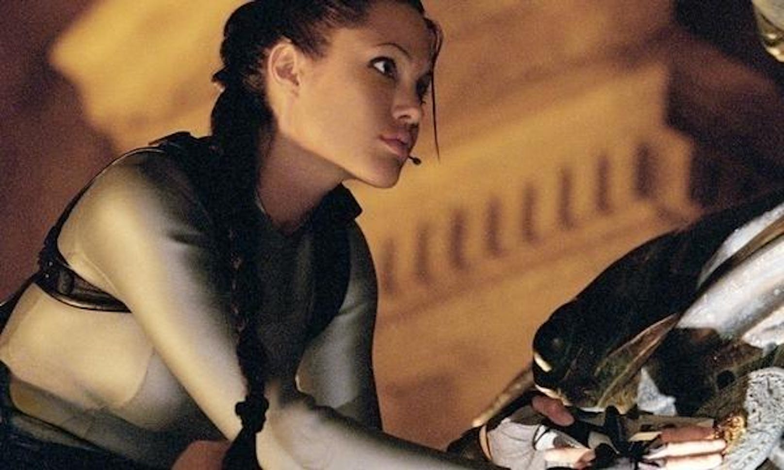 Lange ist's her: Angelina Jolie in "Tomb Raider"