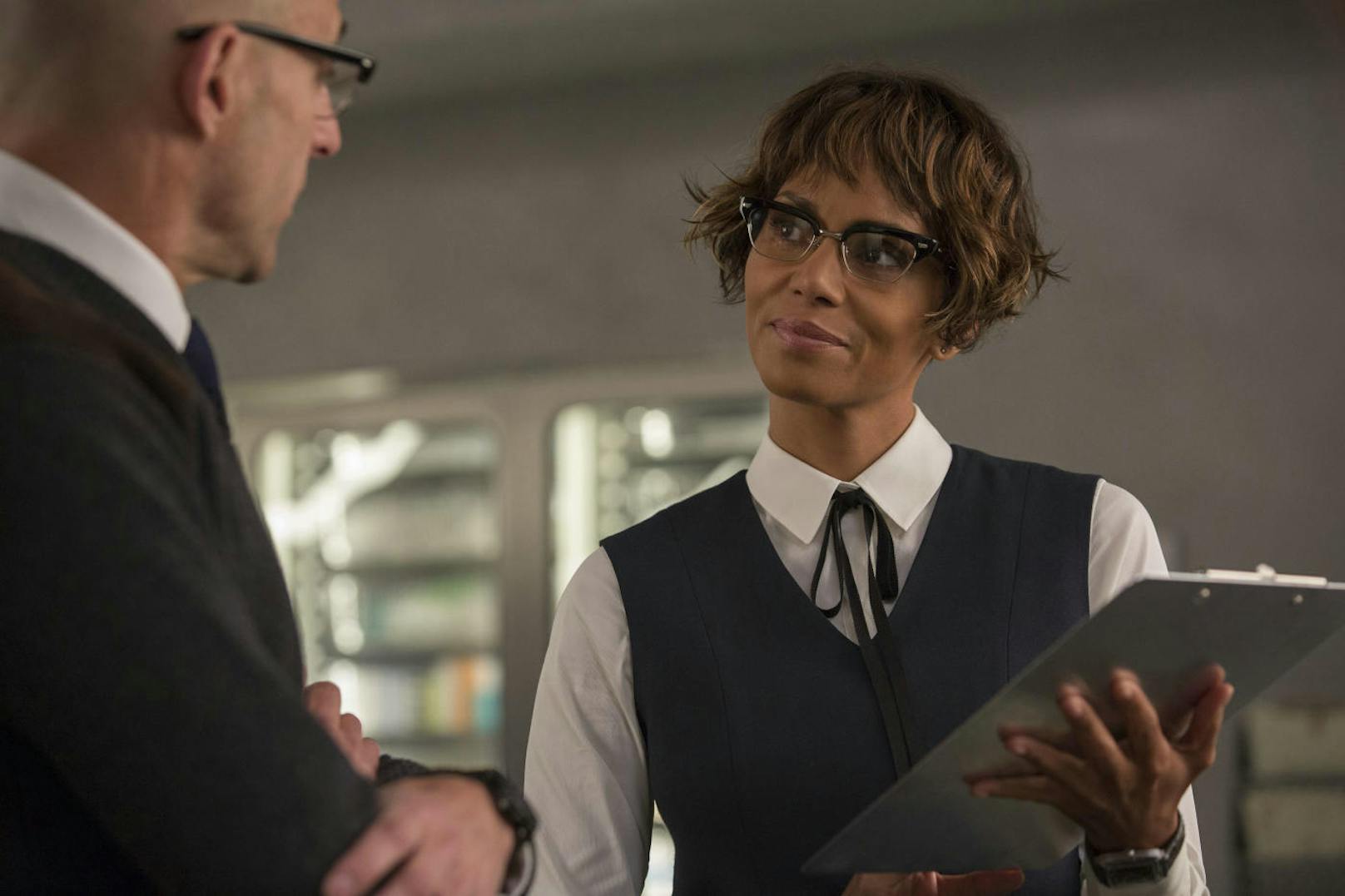 Mark Strong und Halle Berry in "Kingsman: The Golden Circle"
