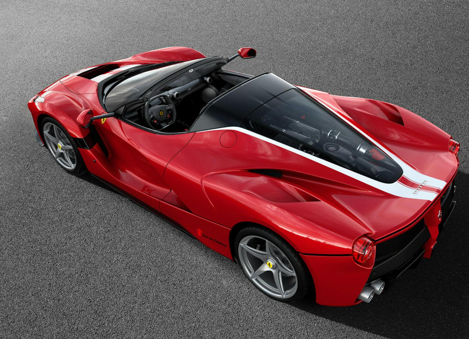 Das Geschoß schafft laut Ferrari "mehr als 350 km/h".