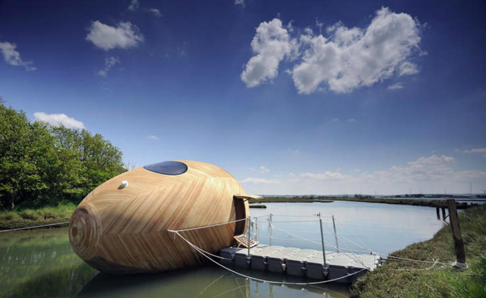 Wir präsentieren: Das Exbury Egg. Ein ausgefallenes Hausboot, gebaut für den Künstler Stephen Turner.