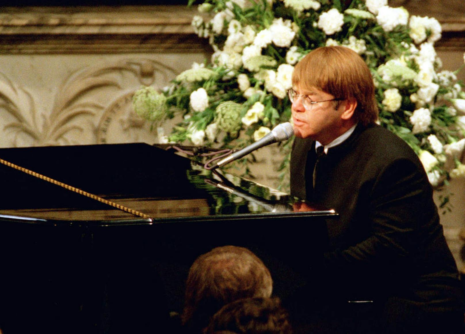 Elton John beim Begräbnis von Prinzessin Diana
