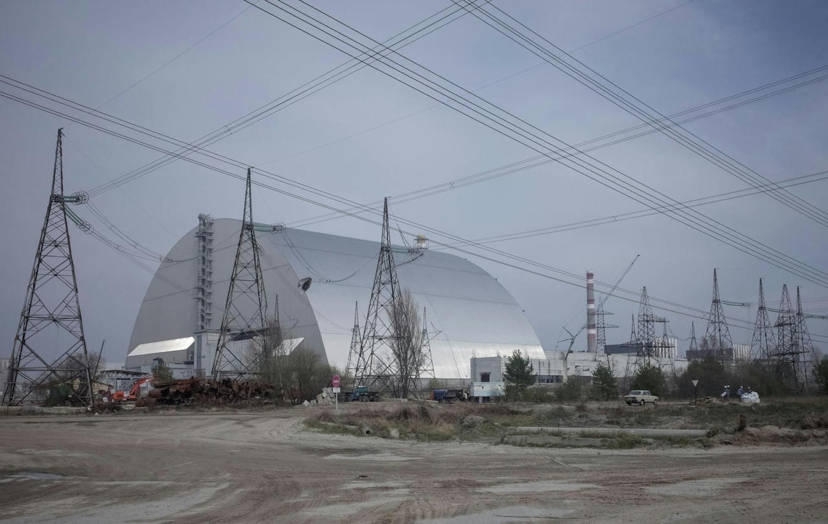 Wegen des Hackerangriffs sei auch das Strahlungsmesssystem im havarierten Atomkraftwerk Tschernobyl offline, berichtet die Nachrichtenagenur AFP.
