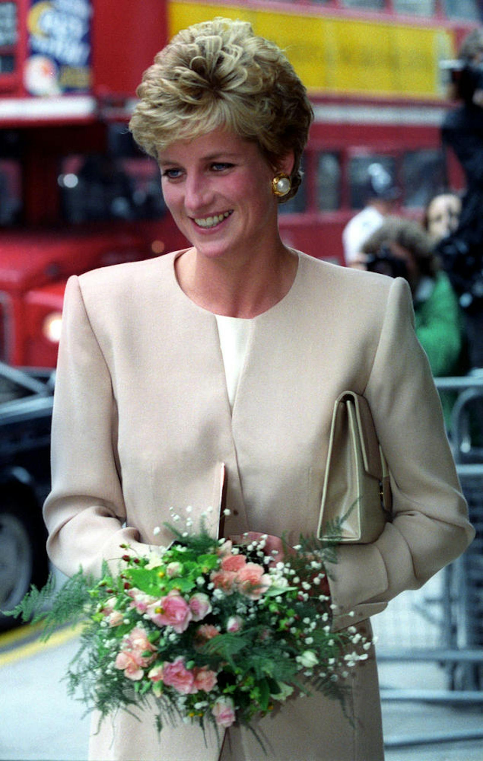Prinzessin Diana im Cafe Royal, in London, 1993.
