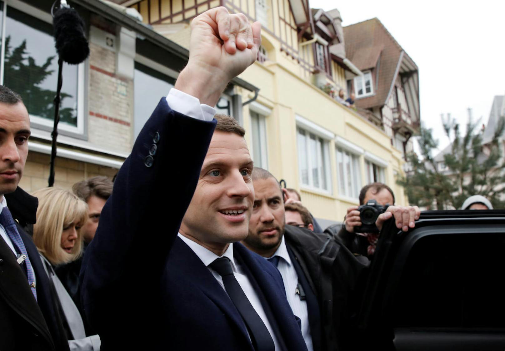 Emmanuel Macron hat den ersten Durchgang der Wahl für sich entschieden.