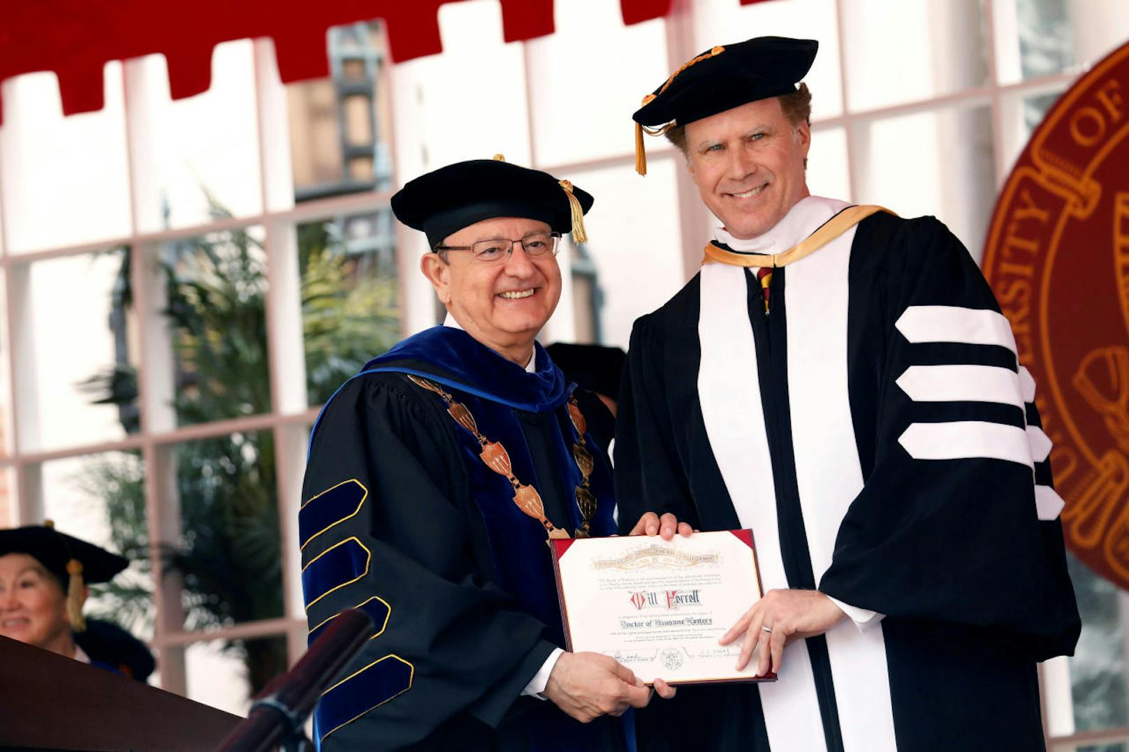 Will Ferrell mit  C. L. Max Nikias, dem Präsidenten der Universität von Southern California.