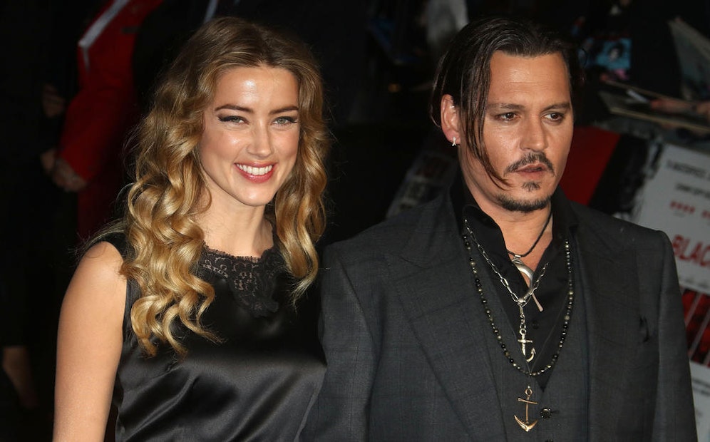 Kurz-Ehe: Amber Heard war Vanessa Paradis' Nachfolgerin. Die Ehe hielt nur für einen Schreckmoment. Einige Monate gingen sich Amber Heard und Johnny Depp danach medial an die Gurgel und sagten sich brutalste Übergriffe nach. Auch Freunde der beiden meldeten sich fleißig zu Wort und machten den jeweils anderen schlecht.&nbsp;