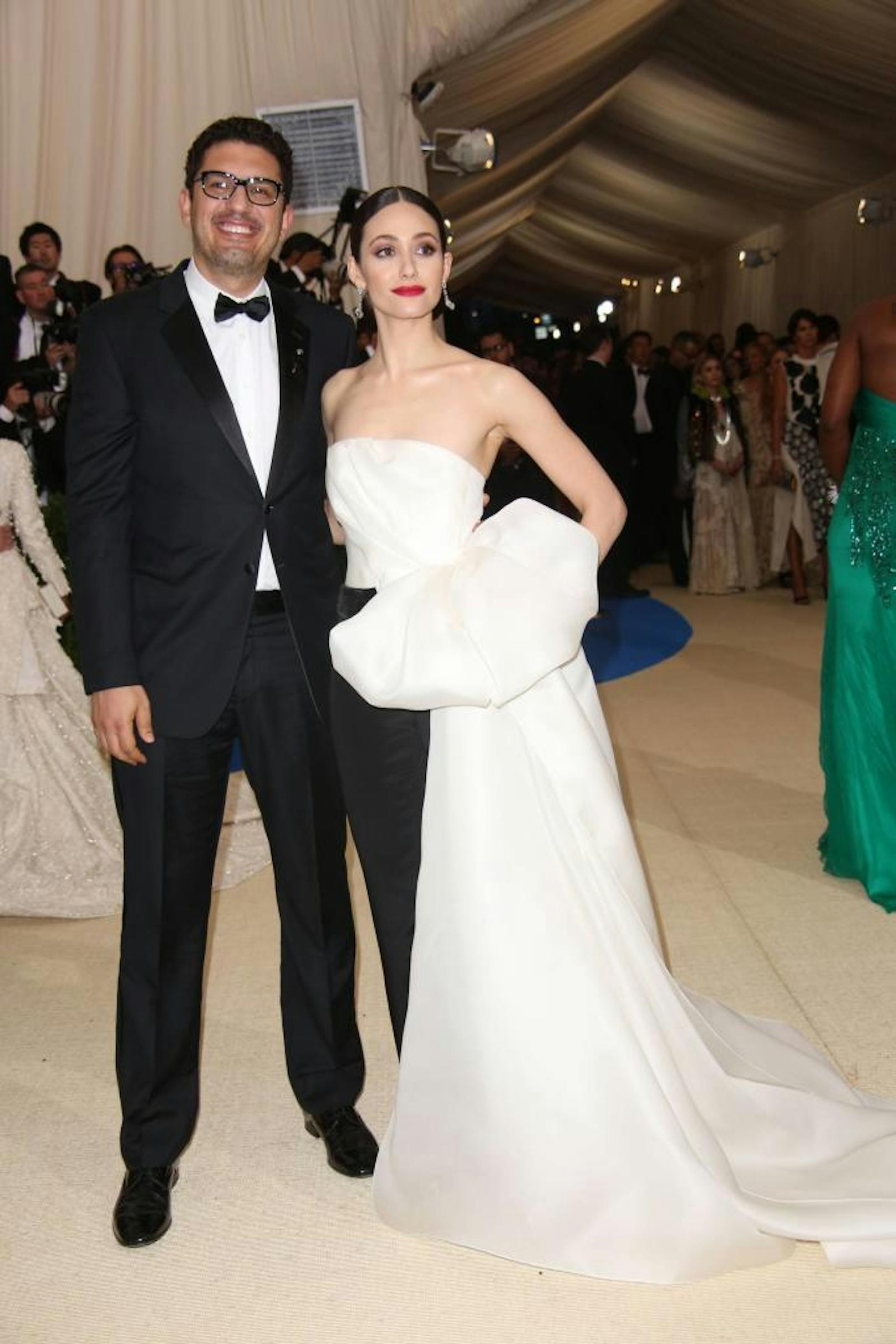 Sam Esmail und Emmy Rossum im Met Museum in New York im Mai 2017.