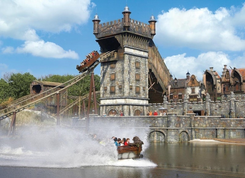 <b>Platz 10</b>
Der Freizeitpark <b>Efteling</b> in der niederländischen Provinz Nordbrabant bietet 36 Attraktionen auf dem 72 Hektar großen Gelände.