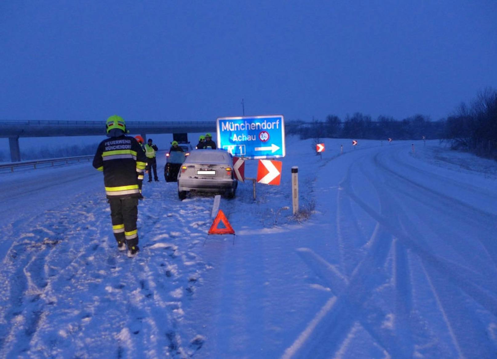 Zahlreiche Unfall in NÖ nach Wintereinbruch.