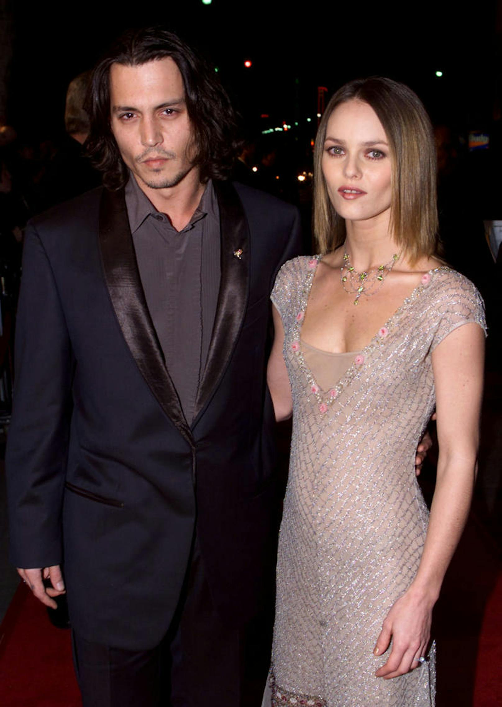 14 Jahre zusammen: Johnny Depp und Vanessa Paradis haben zwei Kinder (Foto: bei der Premiere von "Sleepy Hollow" in Hollywood, 1999)