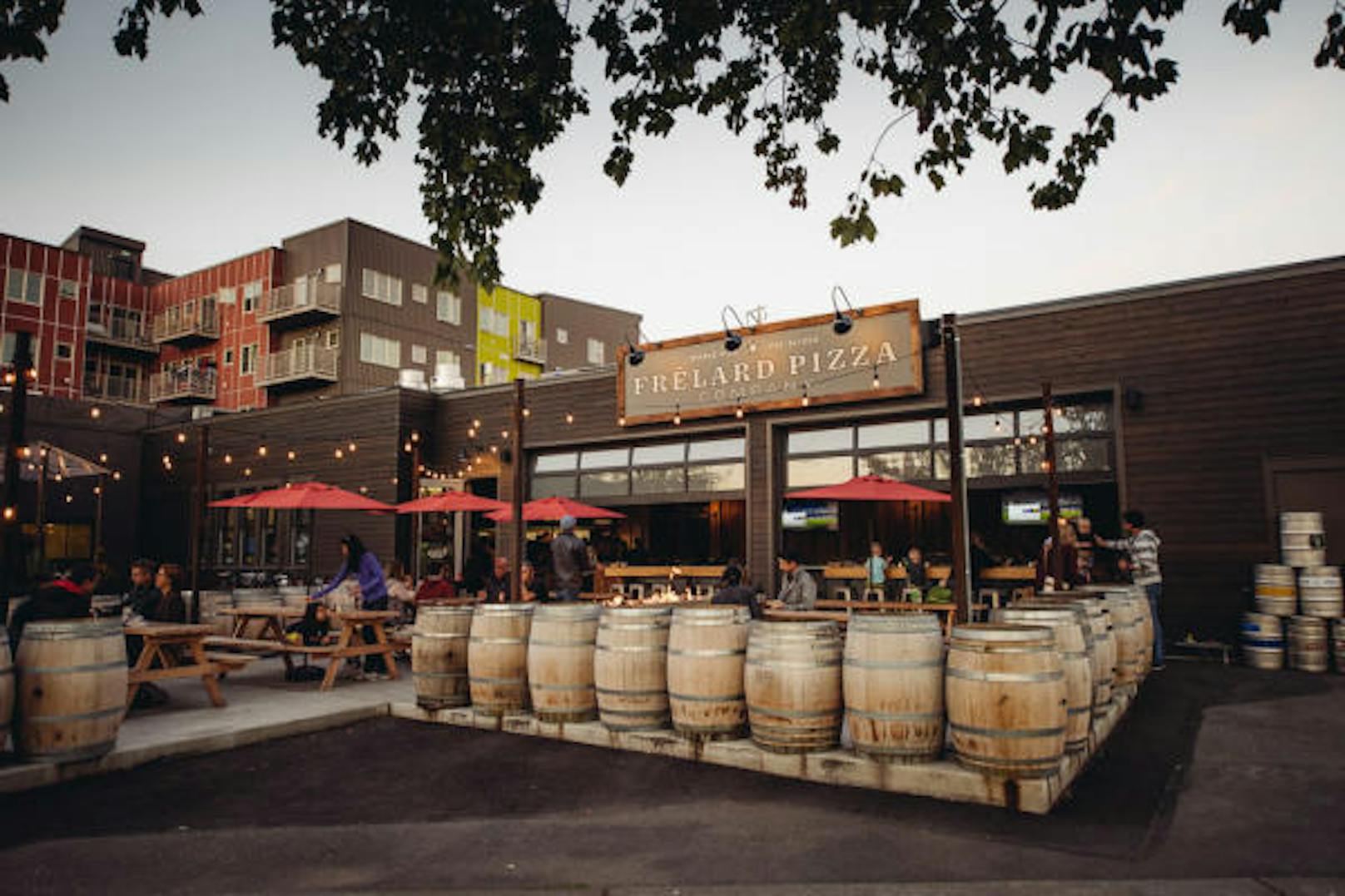 <b>Frelard, Seattle (USA):</b> "Zwischen zwei von Seattles beliebtesten Nachbarschaften nimmt allmählich eine neue Gemeinschaft Form an. Hier entstehen großartige Restaurants, Bars und Brauereien fernab der typischen Sehenswürdigkeiten."