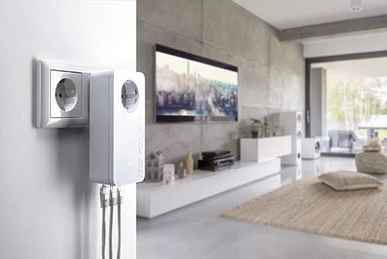devolos dLAN 1200 triple+. Video- und Audiostreams werden mit bis zu 1,2 Gigabit pro Sekunde über die hausinterne Stromleitung übertragen.