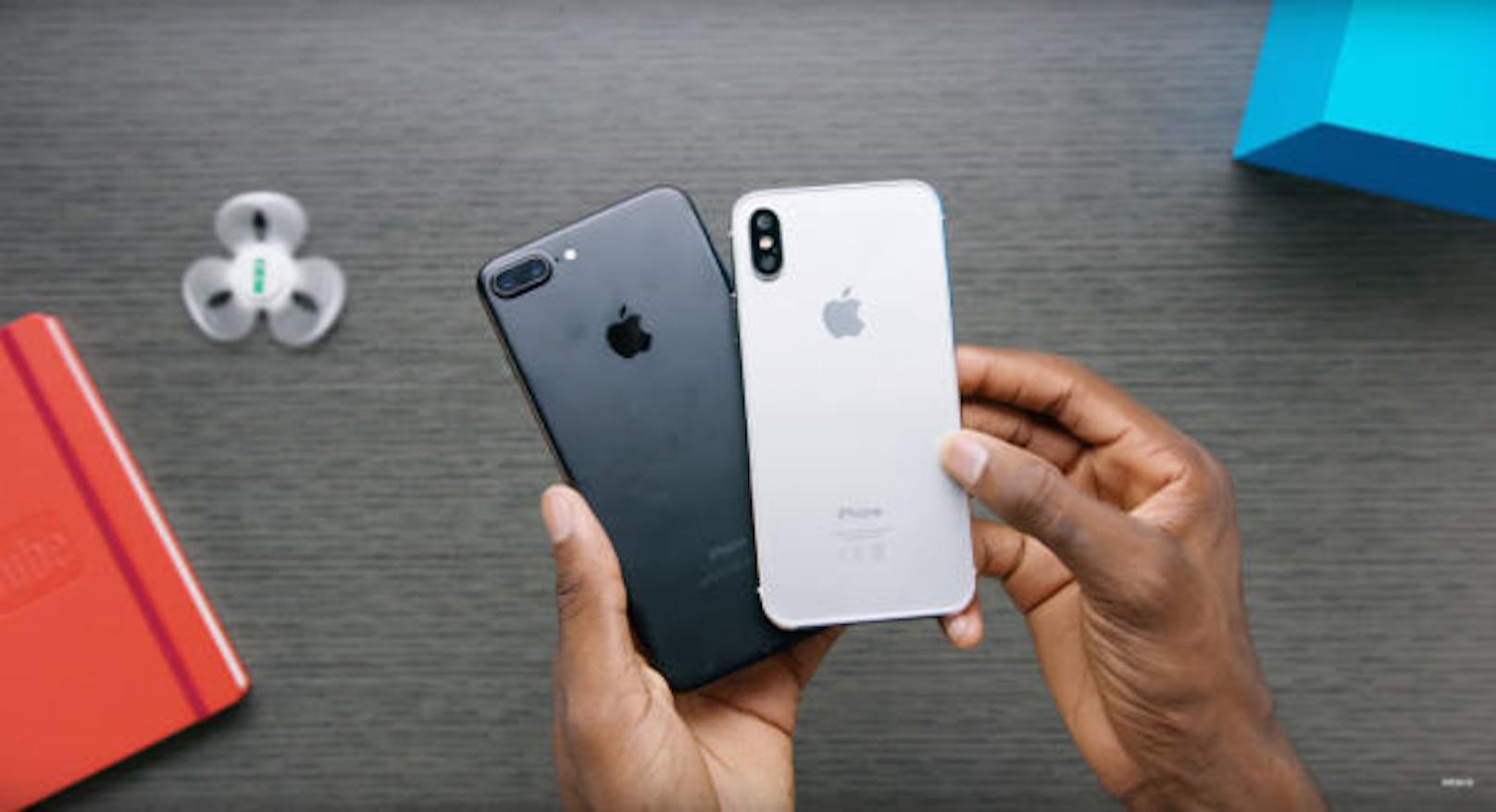 Größenvergleich: Das kommende iPhone soll zwar einen größeren Bildschirm als das iPhone 7 Plus erhalten, aber insgesamt kleiner sein.