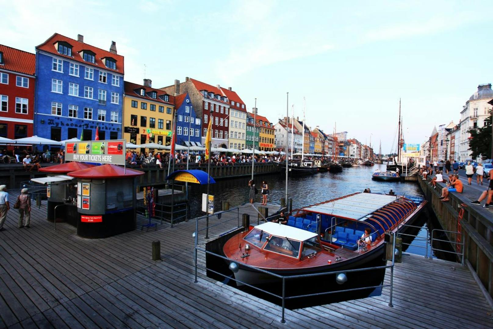 6. Kopenhagen
Eigentlich erstaunlich, dass es die dänische Stadt im Ranking so weit nach oben schafft, gibt es in Dänemark doch mehr Schweine als Menschen. Aber selbst beim traditionellen Smørrebrød darf ja aufs Brot, was schmeckt - auch Pflanzliches.