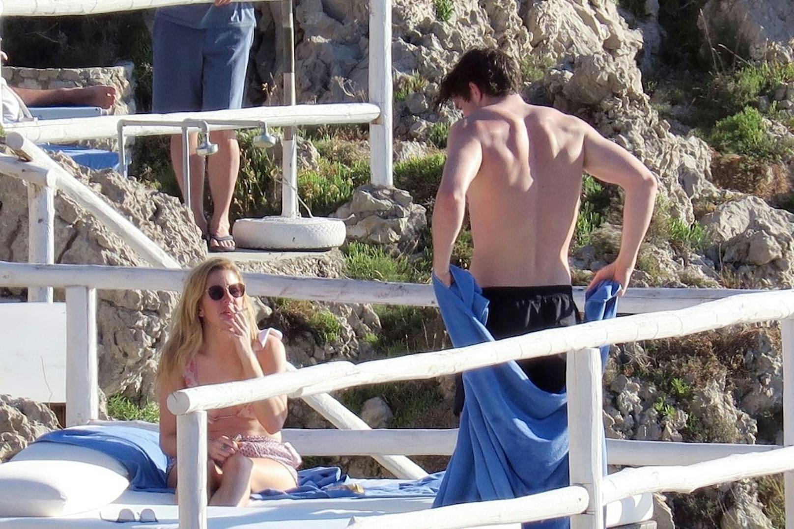 Ellie Goulding und ihr neuer Freund Caspar Jopling auf Urlaub in Capri, Italien.