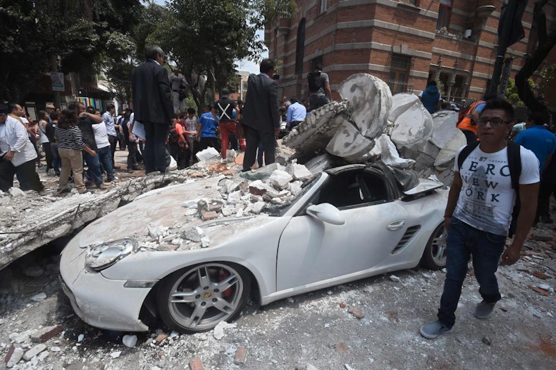 Ein schweres Erdbeben in Mexiko löste in der Hauptstadt Mexico-City Panik aus