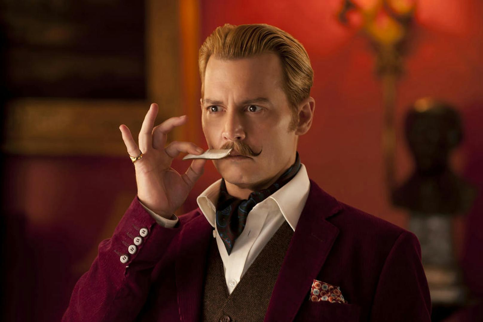 "Mortdecai": Johnny Depp