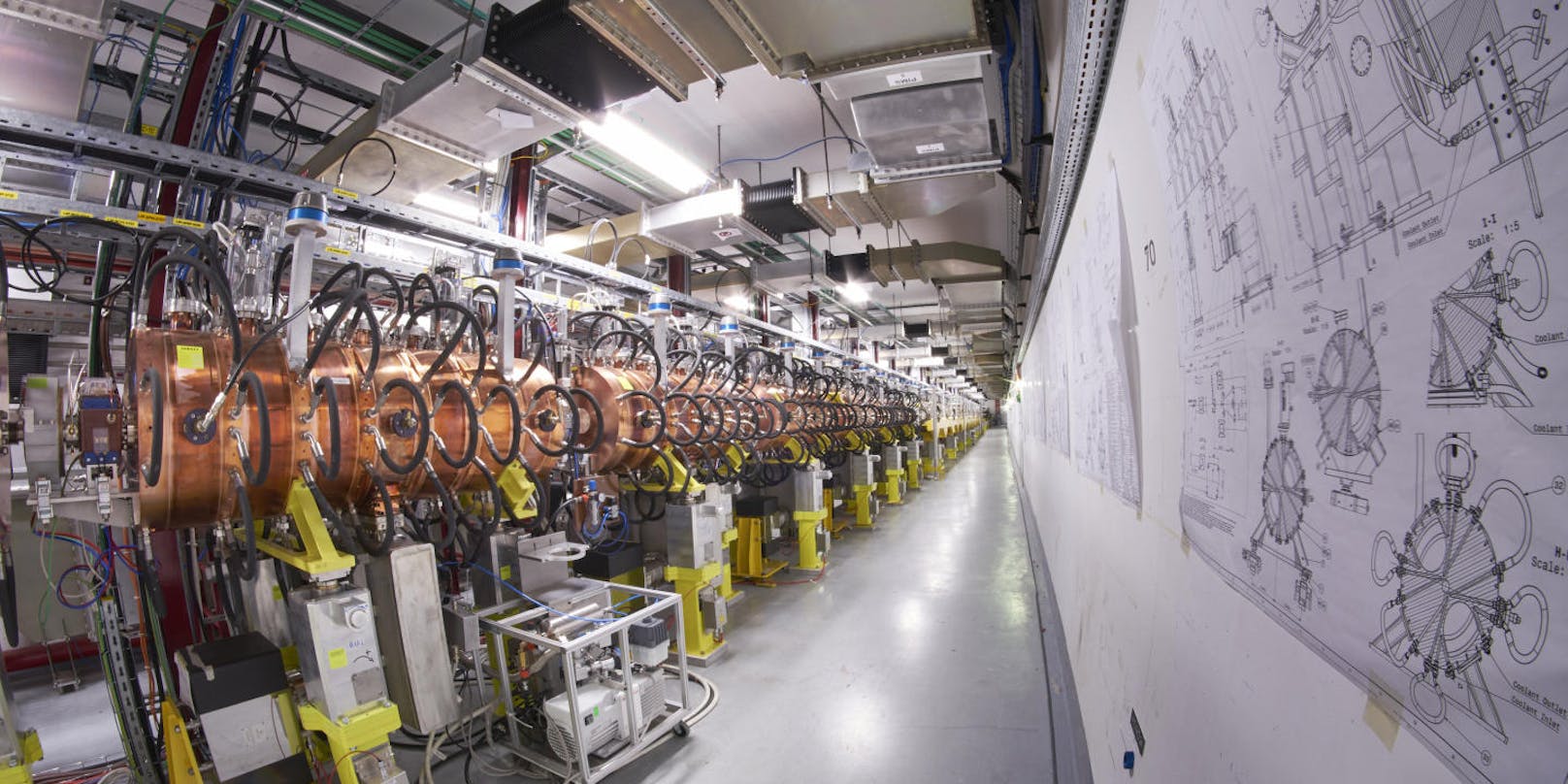 Bis 2021 soll der Protonenstrahl im LHC noch höhere Energien erreichen und damit neue Erkenntnisse über das Higgs-Teilchen und vielleicht auch Hinweise auf eine neue Physik ermöglichen.