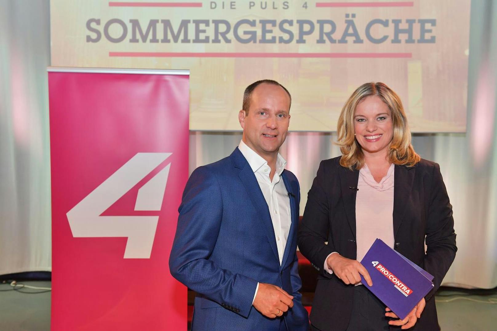 PULS 4 Sommergespräche - Corinna Milborn trifft alle Parteichefs im Vorwahlkampf . Am Montag, 24. Juli war NEOS-Chef Matthias Strolz an der Reihe.