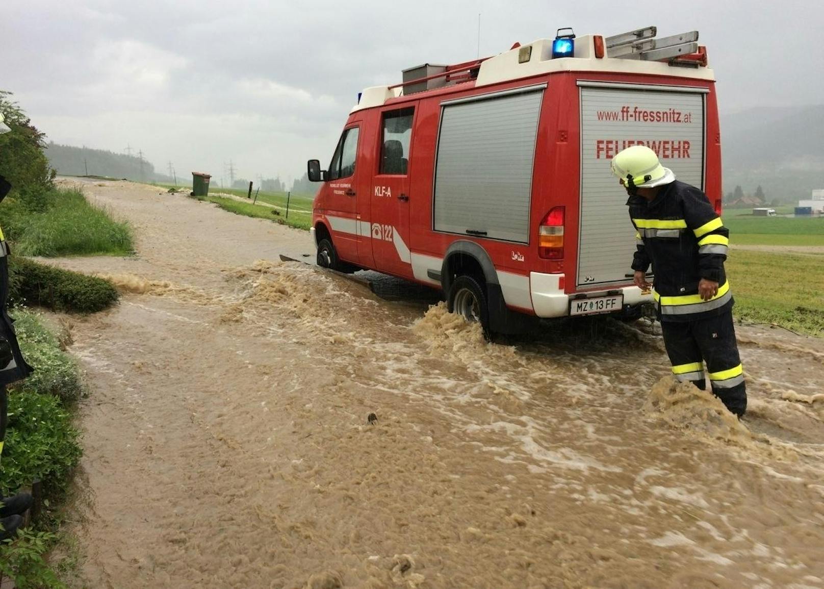 Die Feuerwehren im Bereich Mürzzuschlag mussten zu zahlreichen Überflutungen ausrücken