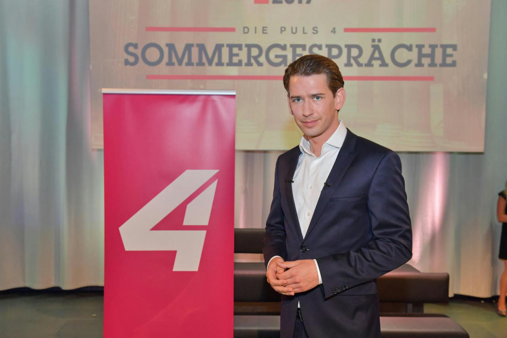 ÖVP-Spitzenkandidat Sebastian Kurz zu Gast bei Corinna Milborn zum PULS 4-Sommergespräch am 10. Juli 2017.