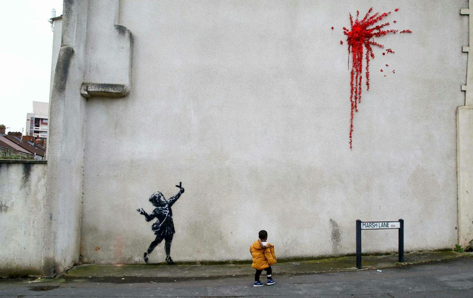 Happy Valentine a la Banksy: Der Street Artist hinterließ im Februar 2020 in Bristol einen Liebesgruß