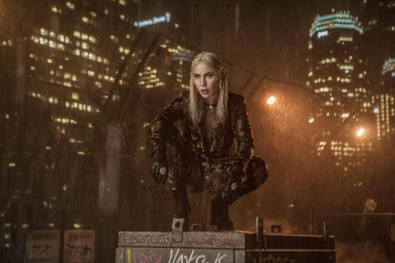 Noomi Rapace in "Bright" 