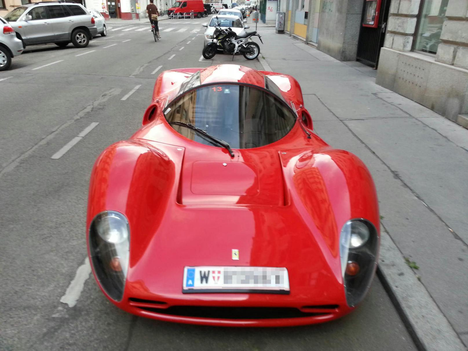 Ein echter Ferrari 330P3 - oder doch eine Replika?