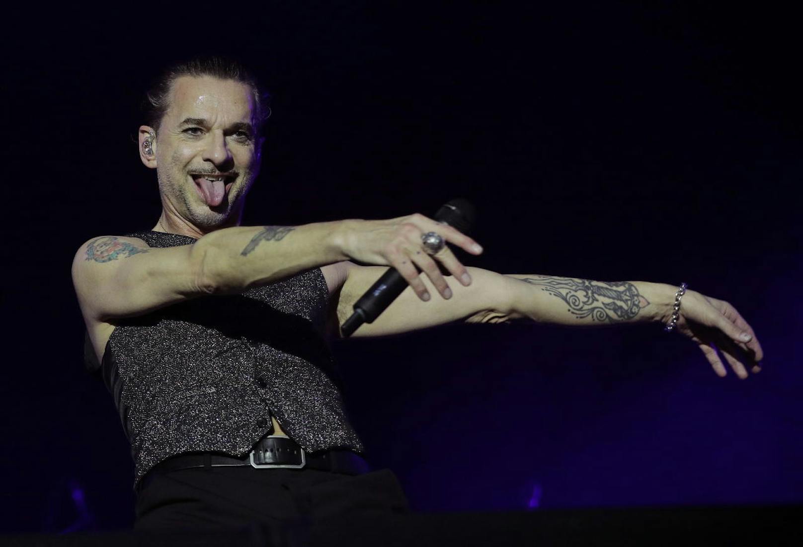 Dave Gahan, der Sänger von Depeche Mode rockte die Bühne auch in Warschau, Polen, im Juli 2017.