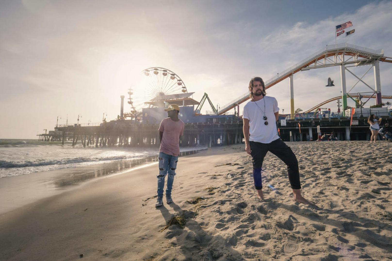 Dominik Muhrer und Joshua Ledet vor dem Santa Monica Pier