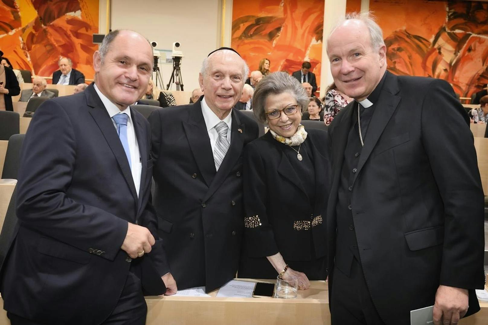 Von links: Nationalratspräsident Wolfgang Sobotka, Rabbi Arthur Schneier, Kardinal Christoph Schönborn.