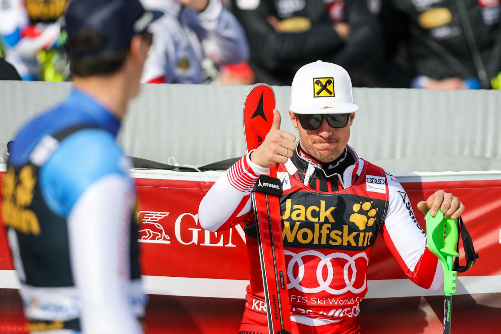 Im Slalom von Kranjska Gora jubelte Ramon Zenhäusern über den Sieg. Hirscher wurde Dritter.

<b><i>Kranjska Gora, Slalom (10.3.2019)</i></b><i>
1. Ramon Zenhäusern (Sz)
2. Henrik Kristoffersen (Nor)
<b>3. Marcel Hirscher</b></i>