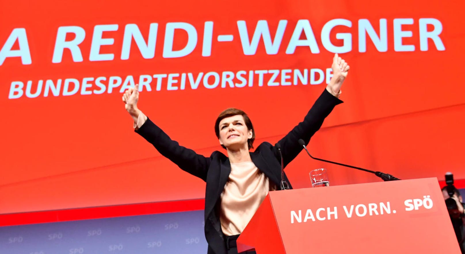 Pamela Rendi-Wagner beim Bundesparteitag der SPÖ in Wels