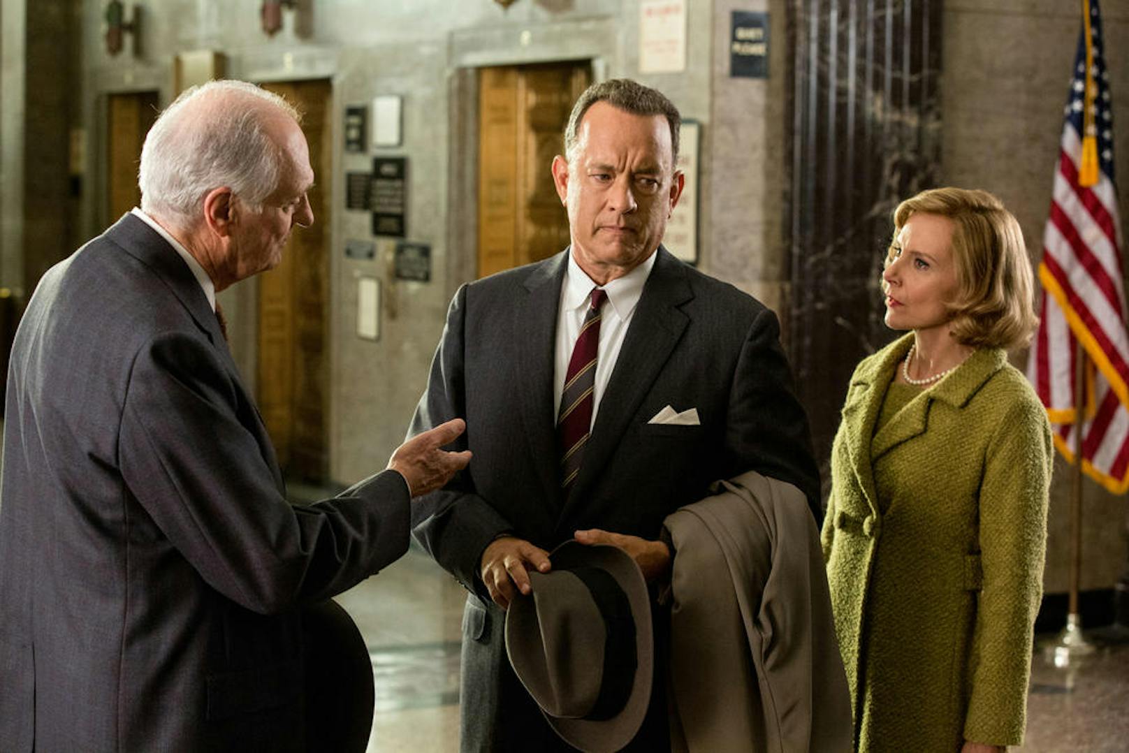 Von links: Alan Alda, Tom Hanks und Amy Ryan in "Bridge of Spies - Der Unterhändler"