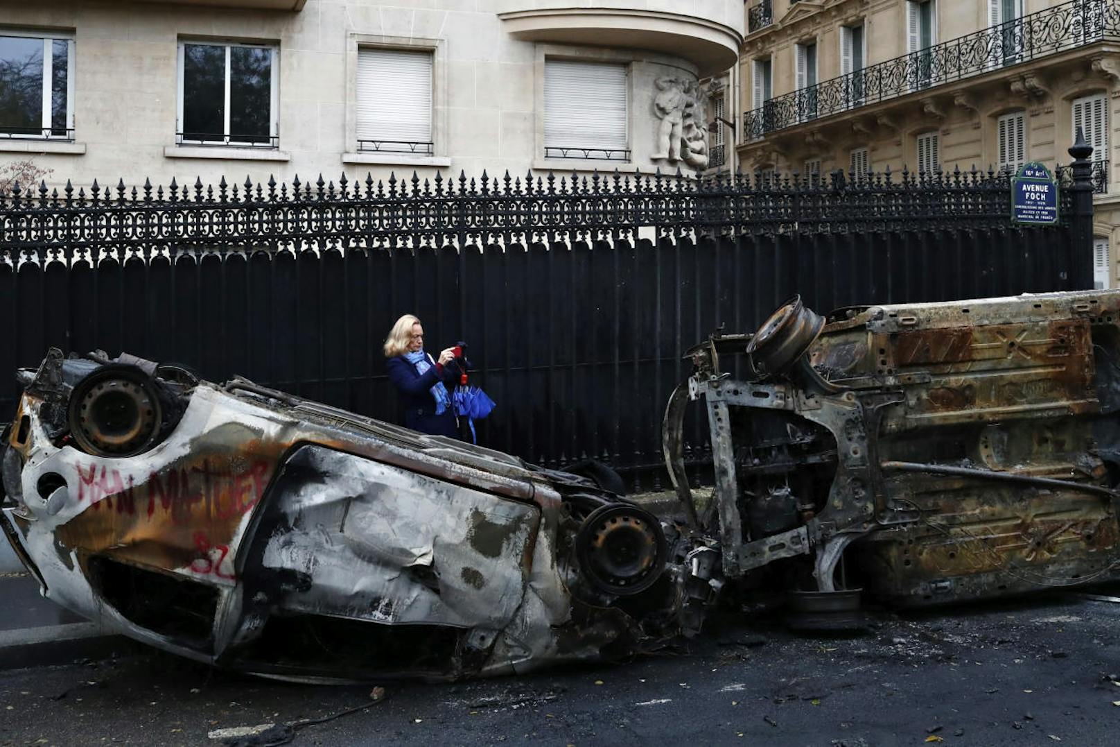 Beim erneuten Protestaufmarsch der regieurngskritischen "Gelbwesten" (Gilets jaunes) in Paris kam es zu Ausschreitungen. 133 Menschen wurden verletzt, rund 400 Personen wurden festgenommen. 