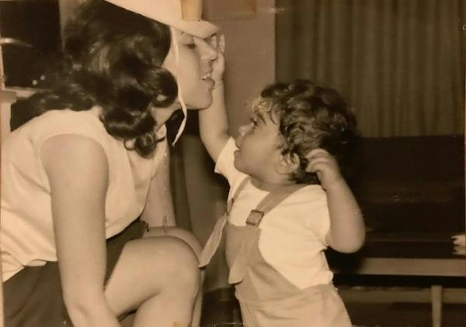 Erken und seine Mutter im Jahr 1970 in Ankara.