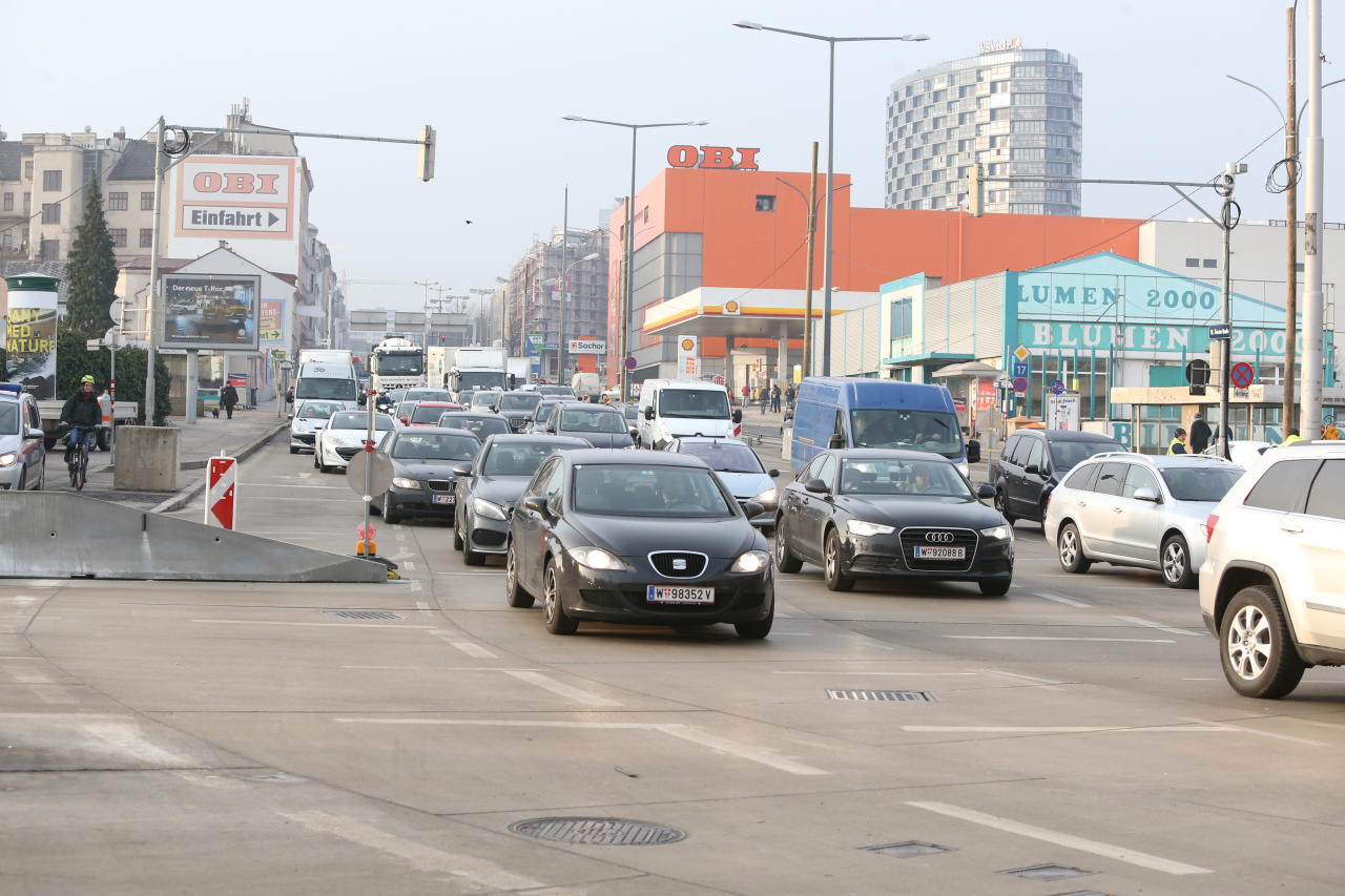 In vielen Wiener Bezirken geht die Zahl der zugelassenen Autos zurück.